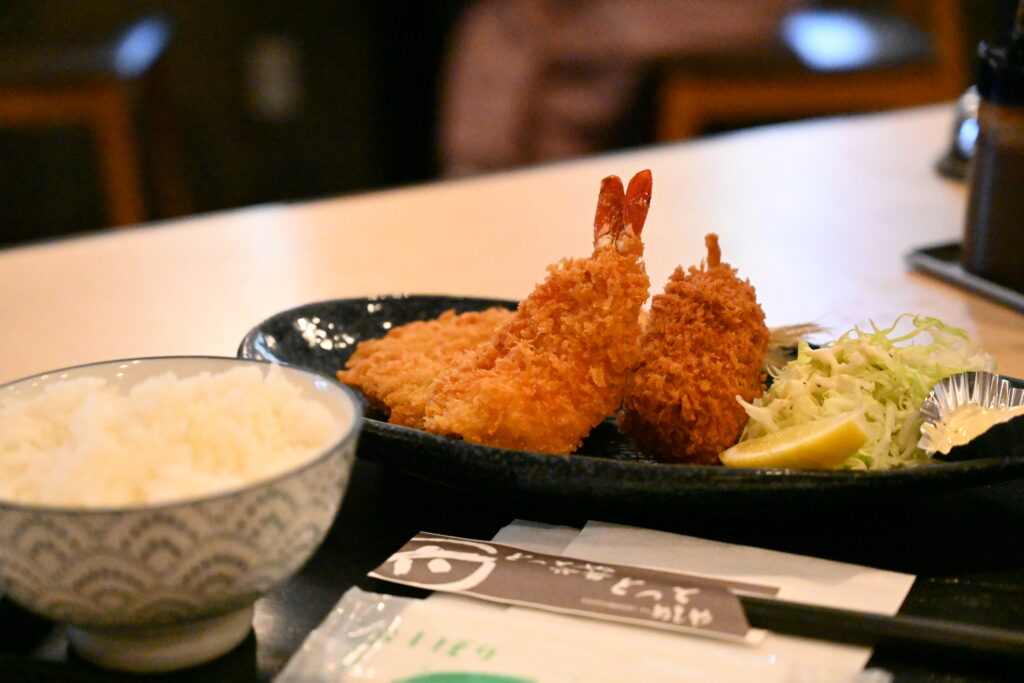 ミックスフライ定食